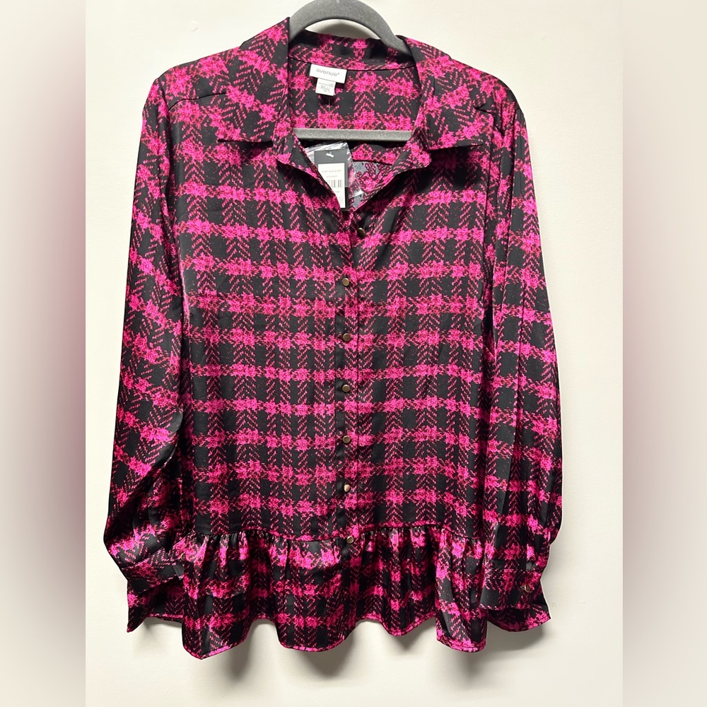 Avenue size 18 satin plaid top NWT